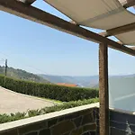 Socalcos Do Douro House Farm stay *