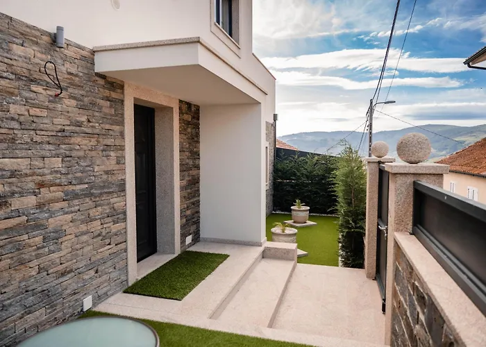 Socalcos Do Douro House * Валенса-ду-Дору