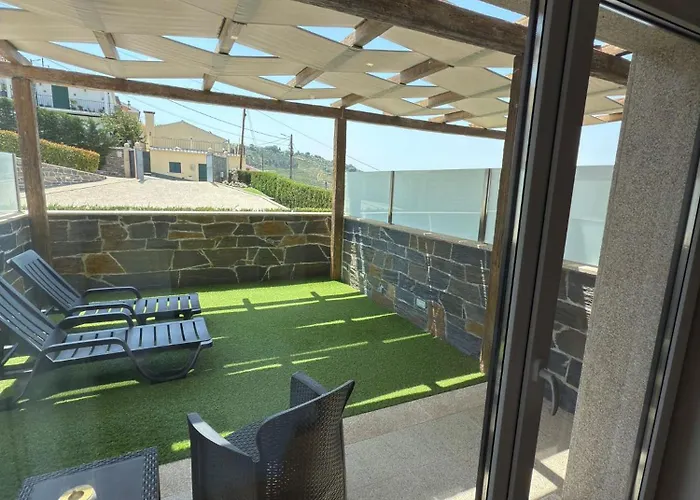 Socalcos Do Douro House Фермерский дом *